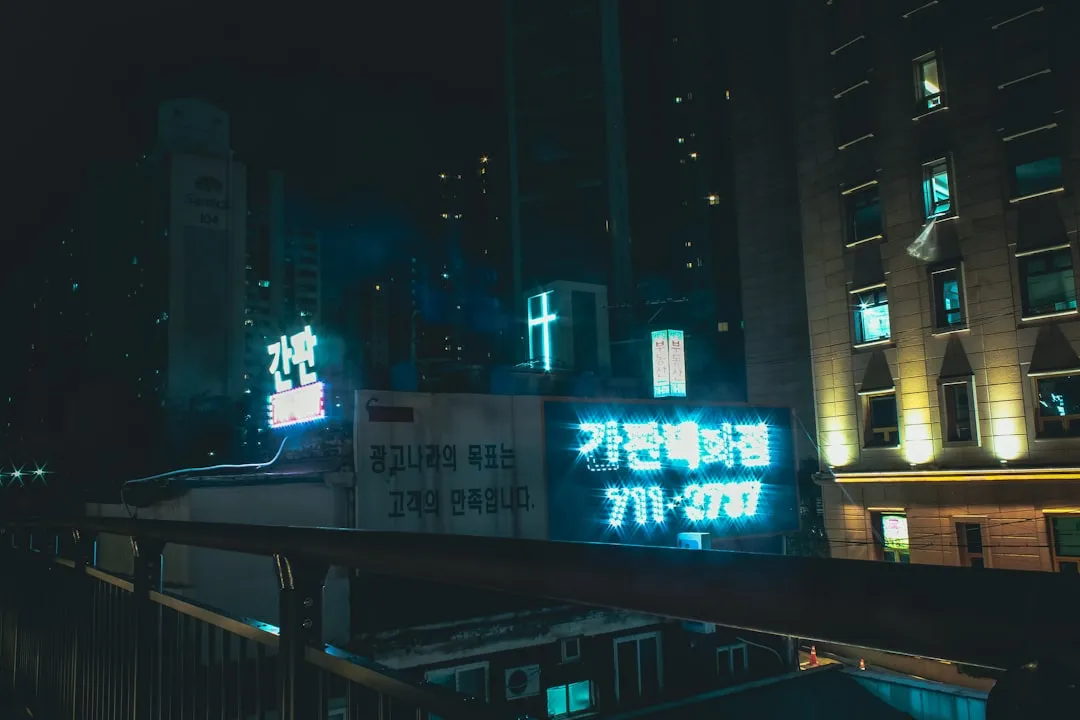重庆思诺鑫继电器选型指南：从负载类型到寿命评估的实用参考